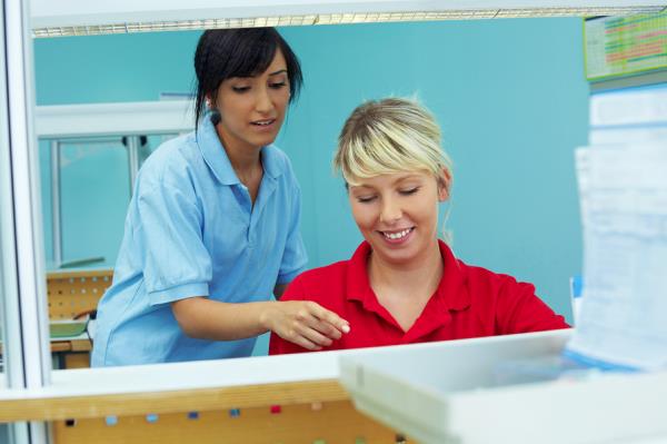 Correcting-Dental-Employees.jpg